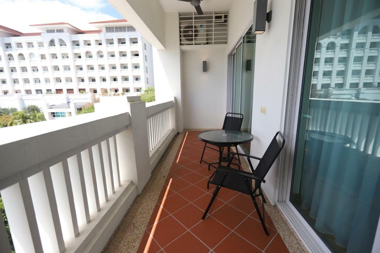 The Straits Quay Marina By Messina Clive Apartment George Town Ngoại thất bức ảnh