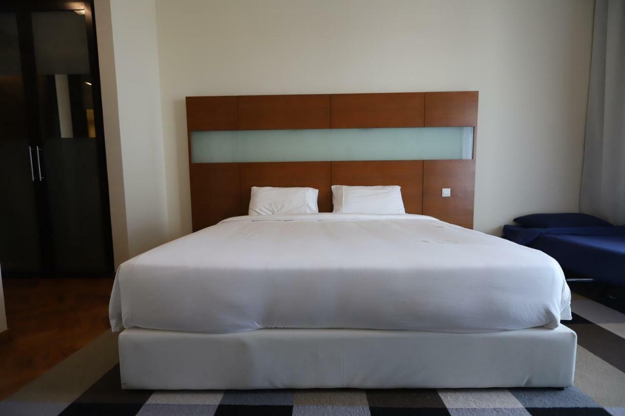 The Straits Quay Marina By Messina Clive Apartment George Town Ngoại thất bức ảnh